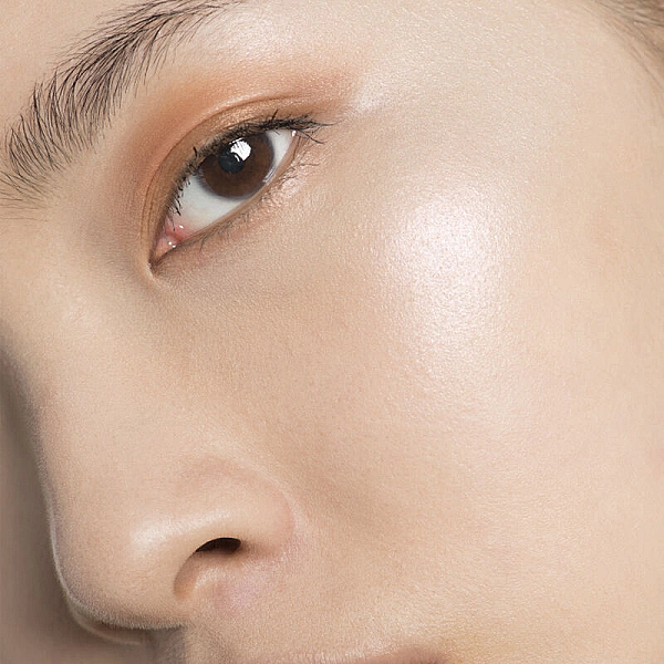 Iluminator pro glow highlighter