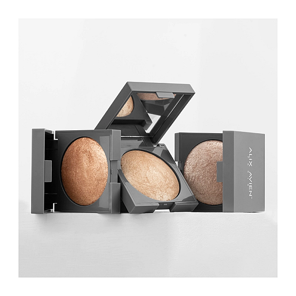 Iluminator baked highlighter aa