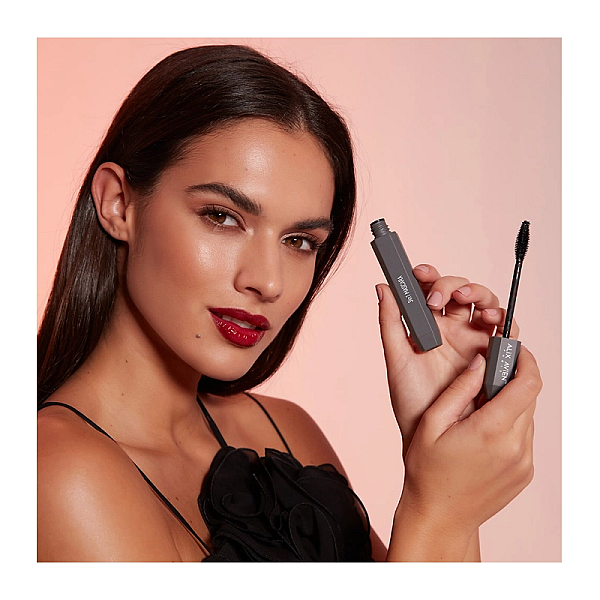 Mascara 3 in 1- lungime, volum si definitie