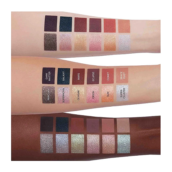 Paleta de farduri cosmos