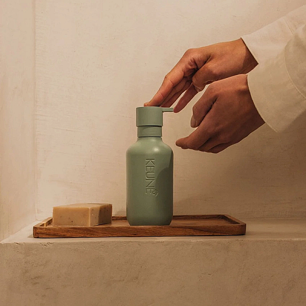 Recipient reutilizabil so pure dispenser