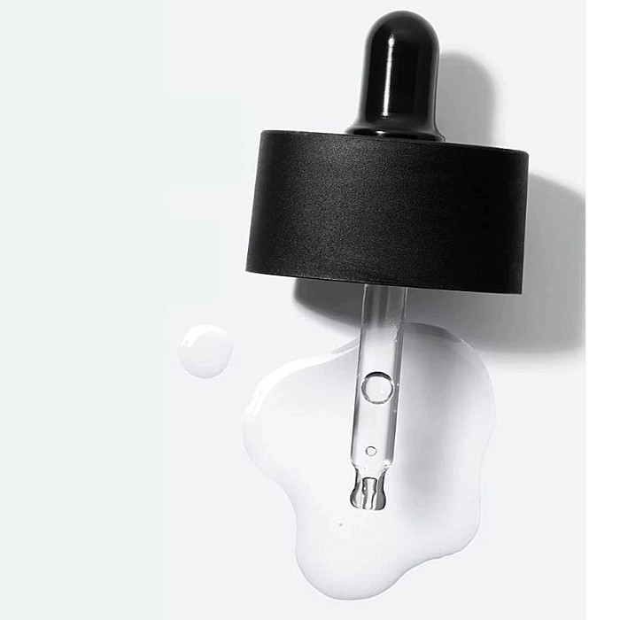 Serum pentru controlul sebumului cu 15% niacinamida