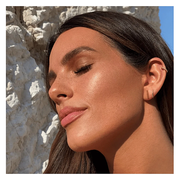 Baza iluminatoare autobronzanta bronzing drops