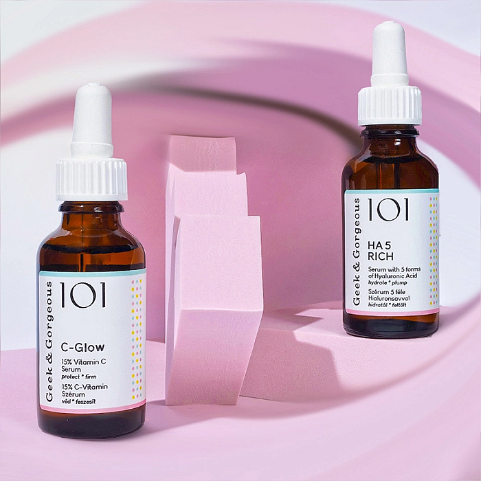 Duo pentru luminozitate, ser cu vitamina c 30ml si ser cu acid hialuronic 30ml