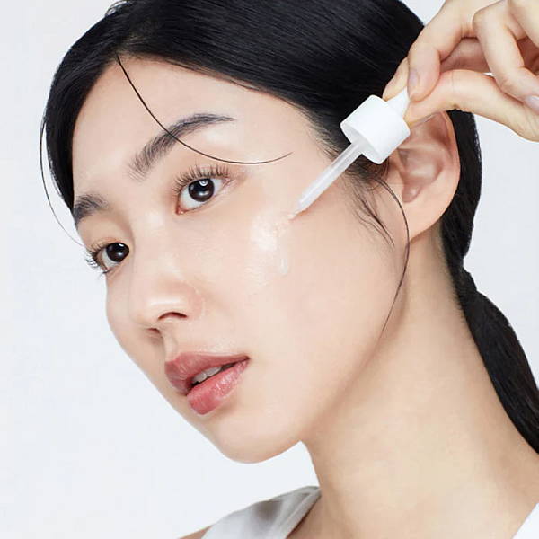 Serum facial hidratant si calmant Hydro Cera-nol Ampoule