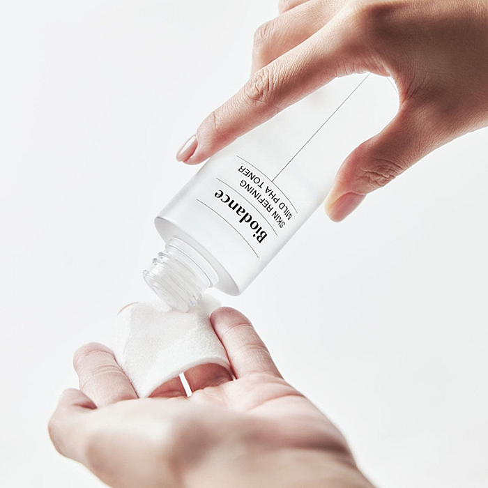 Toner facial exfoliant cu PHA Skin Refining Mild PH