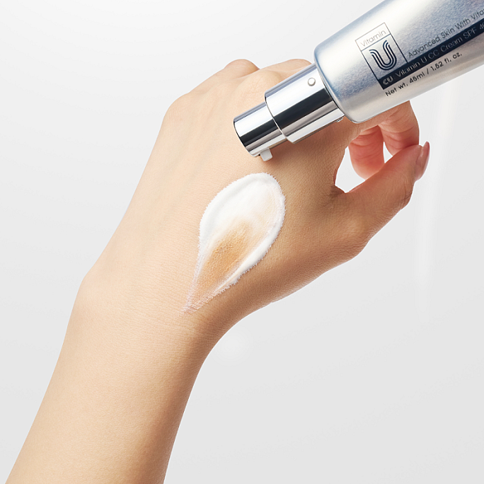 CC Cream hidratant cu protectie solara SPF40 PA+++