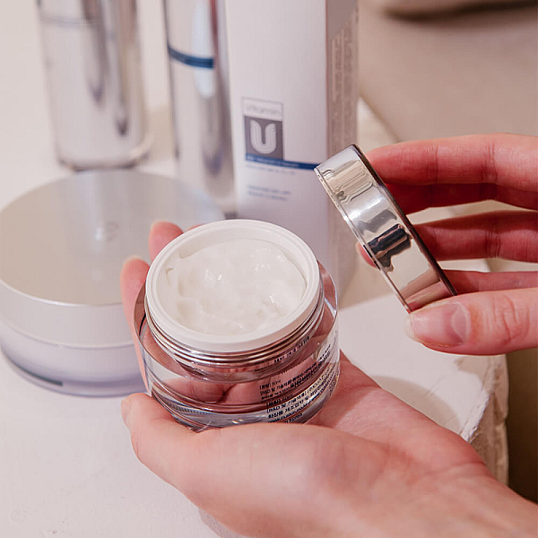 Crema anti-rid pentru elasticitate si volum