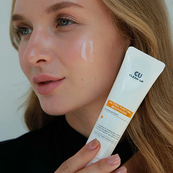 Crema hidratanta anti-imperfectiuni pentru ten gras Clean-Up