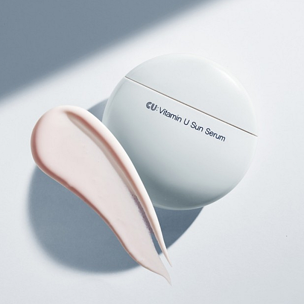 Serum hidratant cu protectie solara SPF50+ PA++++
