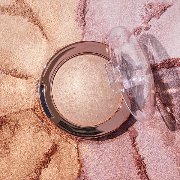 Iluminator cu efect radiant Baked Highlighter