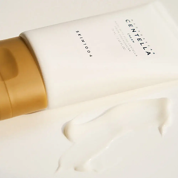 Crema hidratanta si calmanta pentru ten uscat cu ceramide Madagascar Centella