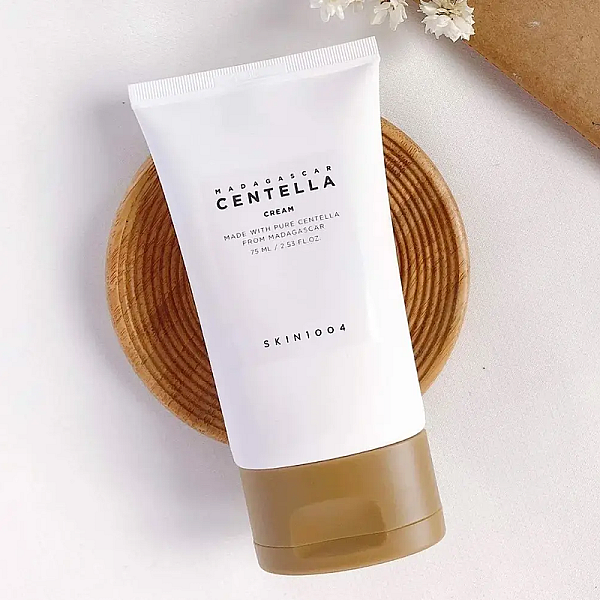 Crema hidratanta si calmanta pentru ten uscat cu ceramide Madagascar Centella