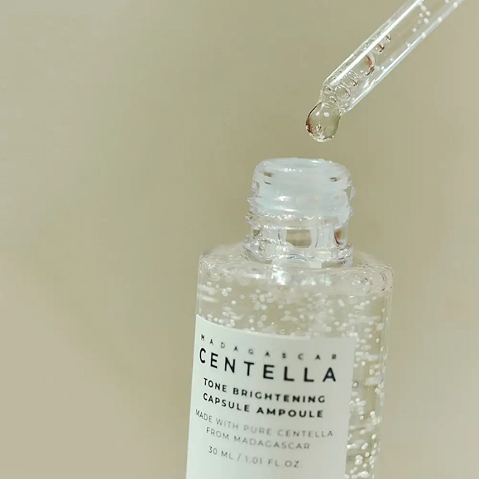 Ser cu niacinamide pentru luminozitate Madagascar Centella Tone Brightening Capsule Ampoule