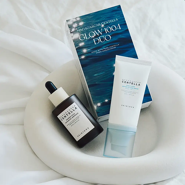 Set pentru luminozitate Glow 1004 Madagascar Centella - Ser Probio-Cica Intensive Ampoule, Ser cu SPF 50 Hyalu-Cica Water-Fit