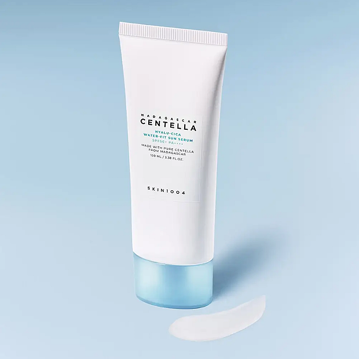 Serum hidratant cu protectie solara si acid hialuronic SPF50+ Madagascar Centella Hyalu-Cica Water-Fit