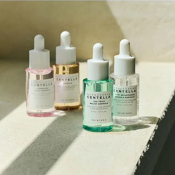 Set 4 seruri mini Madagascar Centella Ampoule Kit