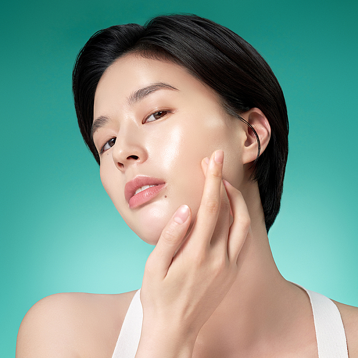 Ser intens hidratant si reparator cu extract de bambus si panthenol Mighty Bamboo Panthenol