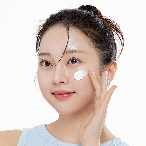 Crema lejera cu protectie solara Airy Sun Cream Mushroom