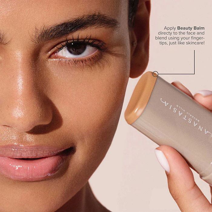 Ser pigmentat pentru ten Balm Serum Boosted Skin Tint