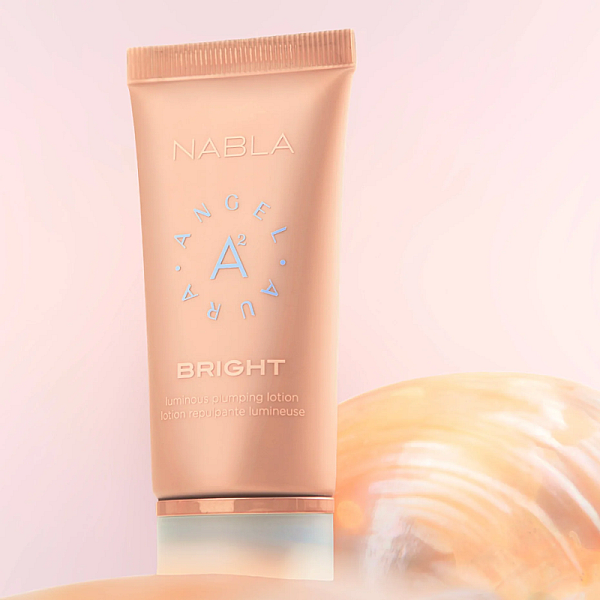 Lotiune iluminatoare cu micro-perle Angel Aura Bright