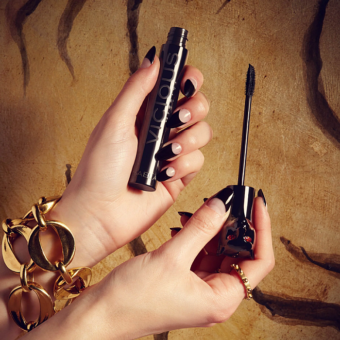 Mascara cu efect de volum si definire Vicious