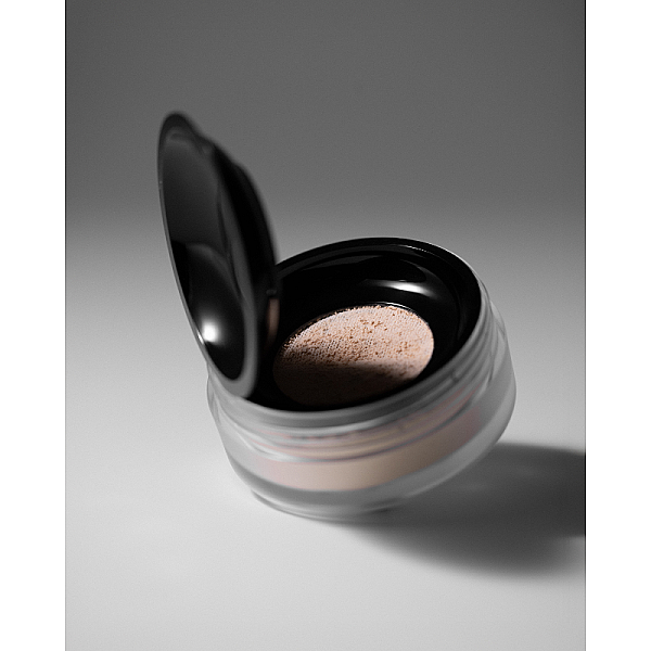 Pudra pulbere cu efect de netezire Blur Effect Loose Powder
