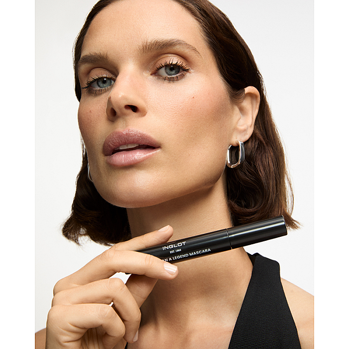Mascara More Than a Legend