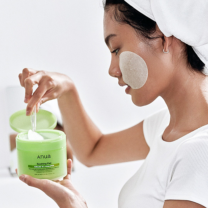 Dischete tonice calmante anti-roseata pentru ten sensibil Azelaic 10 Hyaluron Redness Soothing Pad