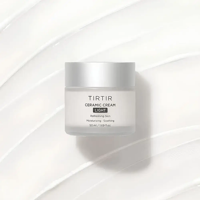 Crema de fata hidratanta cu acid hialuronic pentru ten mixt sau gras Ceramic Cream Light