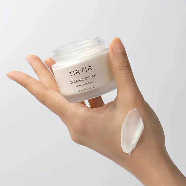 Crema de fata intens hidratanta si calmanta pentru ten uscat Ceramic Cream