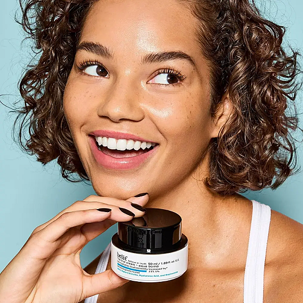Crema de fata hidratanta cu acid hialuronic si squalane pentru ten mixt sau gras Aqua Bomb The True Cream
