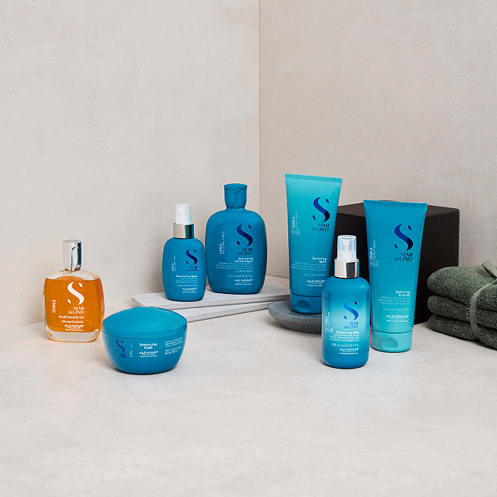 Lotiune leave-in pentru par ondulat Semi di Lino Curls Enhancing Milk 