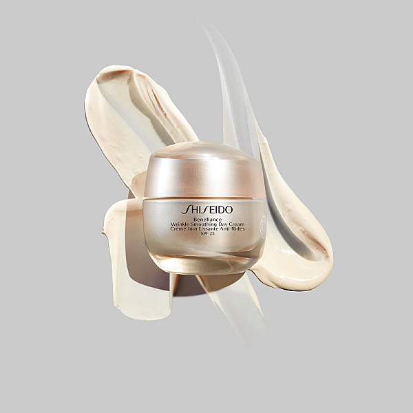 Crema de zi anti-rid cu SPF 25 Benefiance Wrinkle Smoothing Day Cream