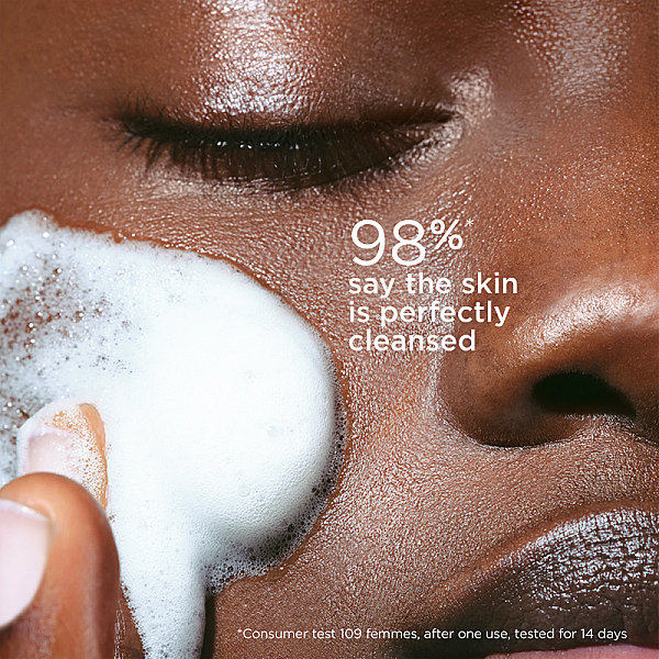 Spuma de curatare si demachiere Gentle Renewing Cleansing Mousse