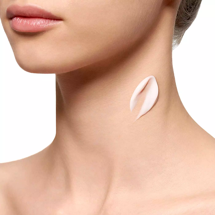 Crema anti-rid regeneratoare pentru gat si decolteu Super Restorative