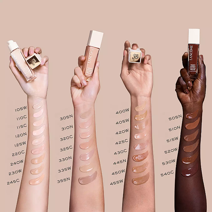 Fond de ten cu efect luminos Teint Idole Ultra Wear Care & Glow