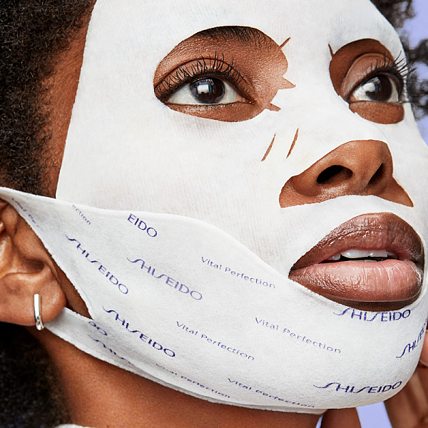 Masca de fata pentru lifting si fermitate Vital Perfection Uplifting and Firming Liftdefine Radiance Mask