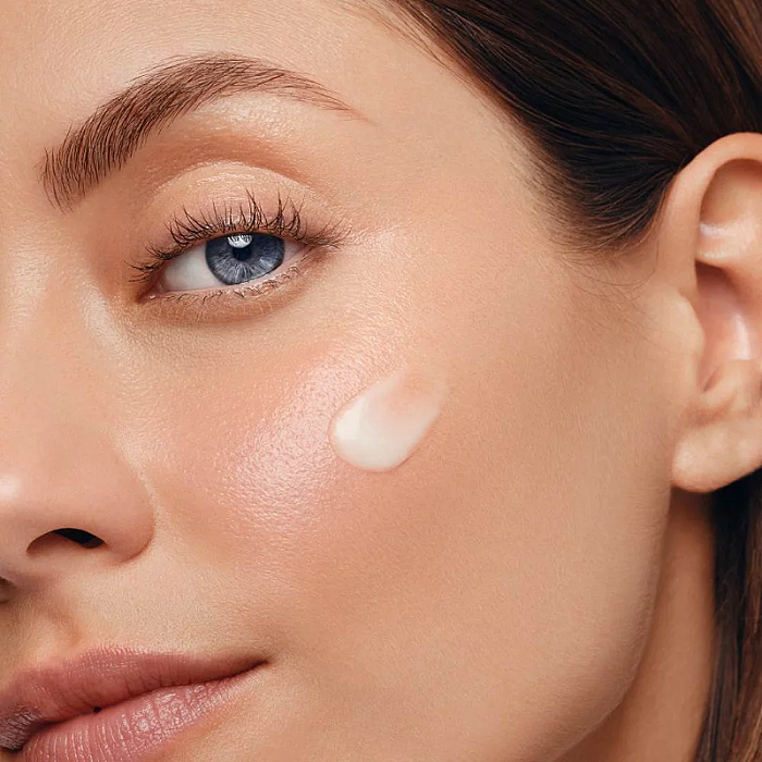 Ser de noapte anti-rid cu retinol Blue Retinol Night Serum