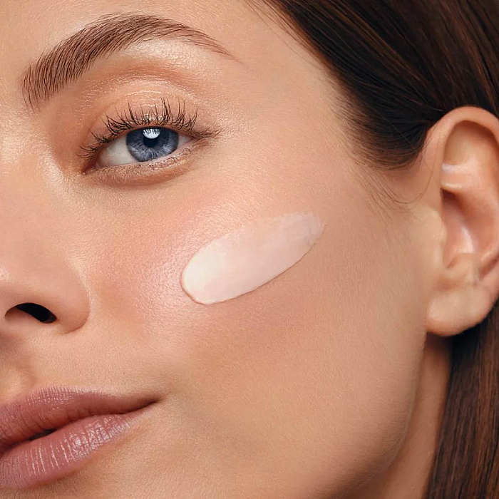 Crema de noapte anti-rid cu peptide pentru fermitate si lifting Blue Peptides Uplift Night Cream