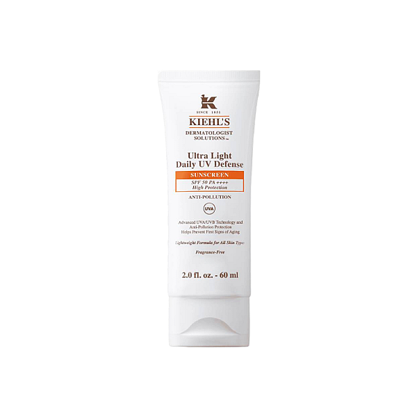 Crema cu protectie solara SPF50 Ultra Light Daily UV Defense Sunscreen