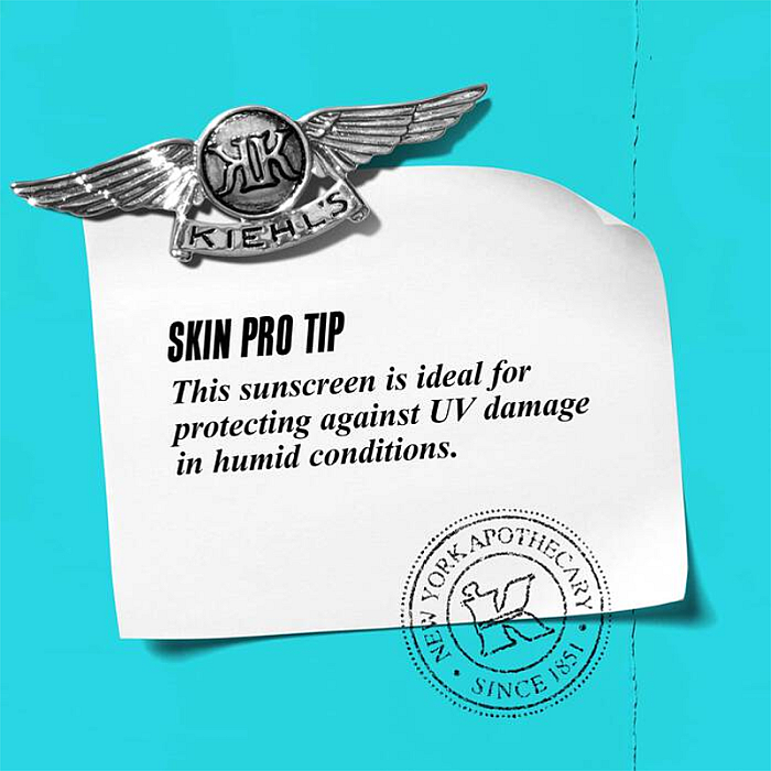 Crema lejera cu protectie solara SPF50 Ultra Light Daily UV Defense Aqua Gel Sunscreen