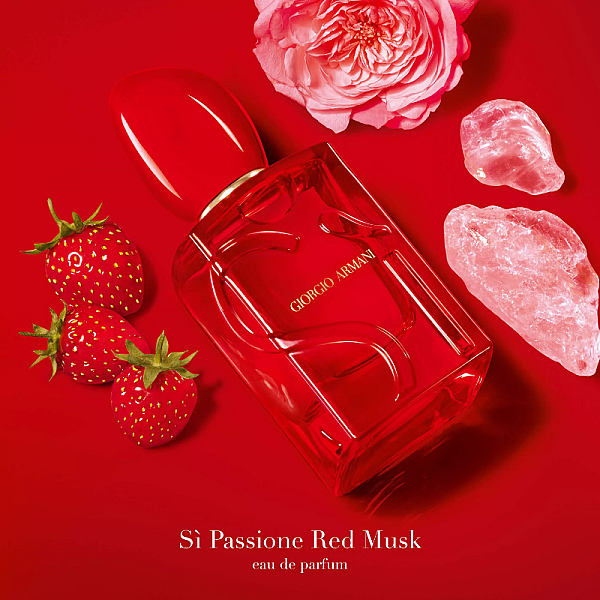 Sì Passione Red Musk Eau de Parfum