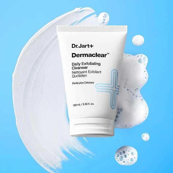 Gel exfoliant de curatare Dermaclear Daily Exfoliating Cleanser