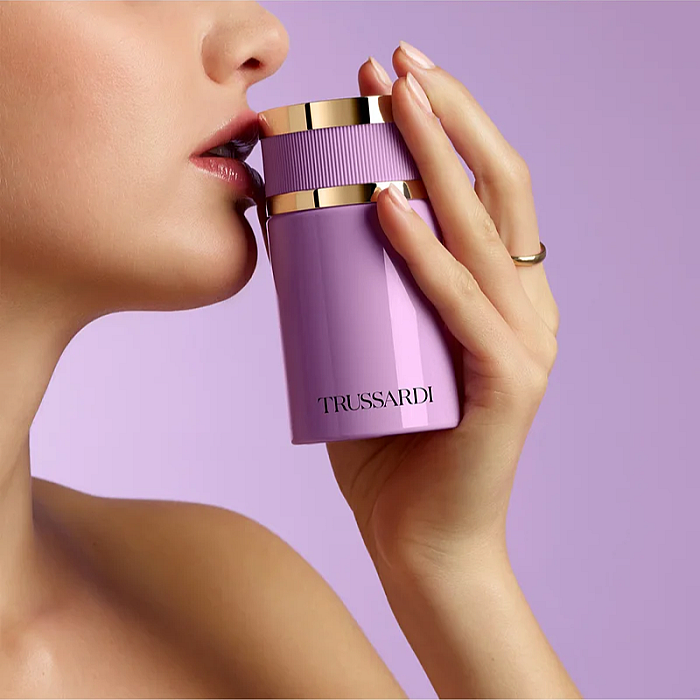 Elegantly Cool Lumineuse Eau de Parfum