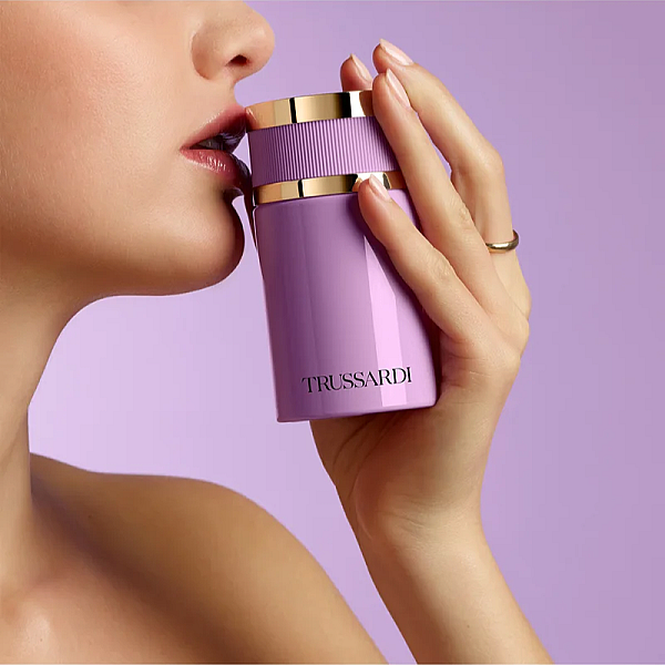 Elegantly Cool Lumineuse Eau de Parfum