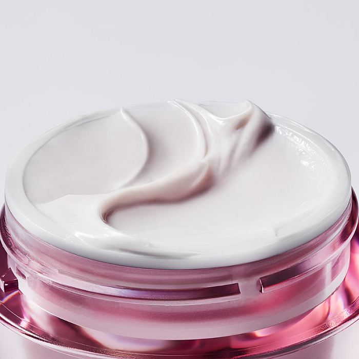 Crema de noapte anti-imbatranire pentru fata si gat cu tripeptide Resilience Multi-Effect Night
