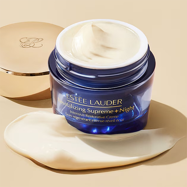 Crema de noapte pentru fermitate Revitalizing Supreme+ Night Intensive Restorative
