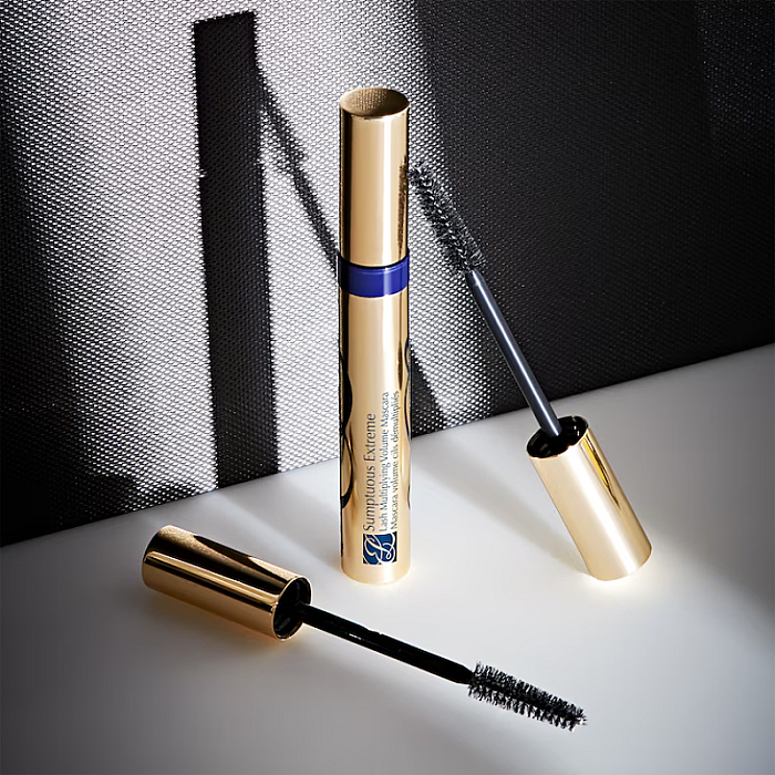 Mascara pentru volum Sumptuous Extreme Lash Multiplying
