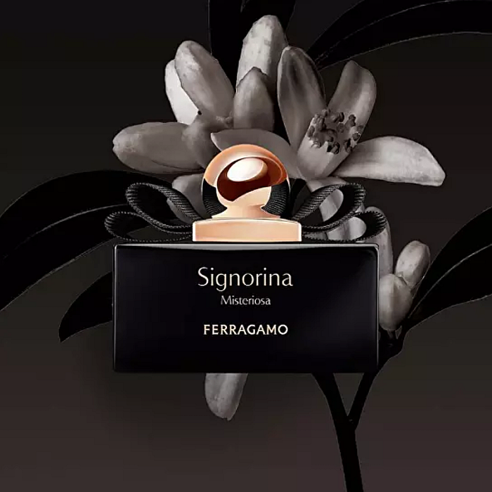 Signorina Misteriosa Eau de Parfum